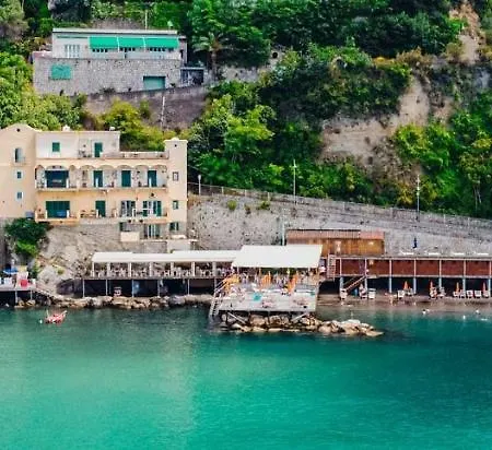 Filangieri 23 - Luxury - Sorrento Coast Bed & Breakfast