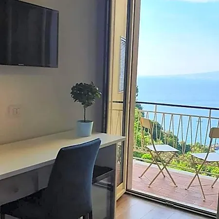 Filangieri 23 - Luxury - Sorrento Coast 3* Vico Equense